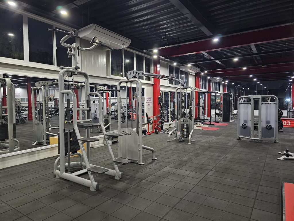 Revolucion Leisure Hub, 16 Dehiwala Road, Pepiliyana, Nugegoda, Colombo
